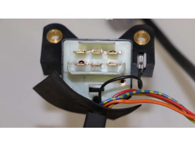 Ручка стеклоочистителей 1363017   Volvo 940