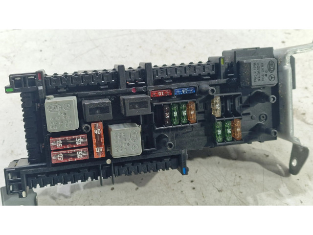 Блок предохранителей 2129060505, 2129012304 Mercedes-Benz CLS C218 X218