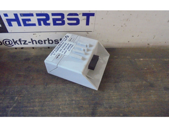 Другие блоки управления / модули 34058159, 34058159   BMW X3 E83   