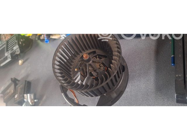 Вентилятор печки       Volkswagen PASSAT B6