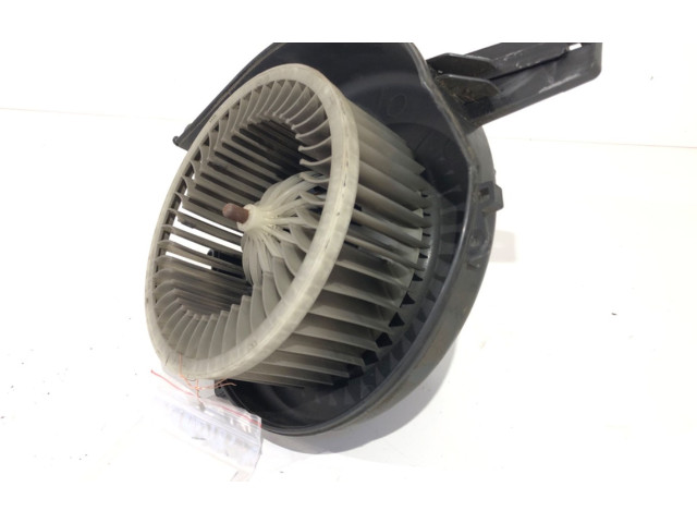 Вентилятор печки    6Q1819015C   Skoda Fabia Mk1 (6Y)