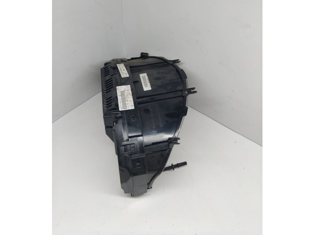 Přístrojová deska Mercedes-Benz C W204 2008 A2045404248