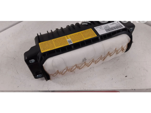 Подушка безопасности пассажира 5C6880204B   Volkswagen Jetta VI