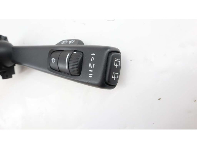 Ручка стеклоочистителей 31264169   Volvo V60