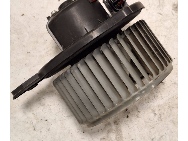 Вентилятор печки    MF0160700362, 0130111202   Audi A6 S6 C5 4B