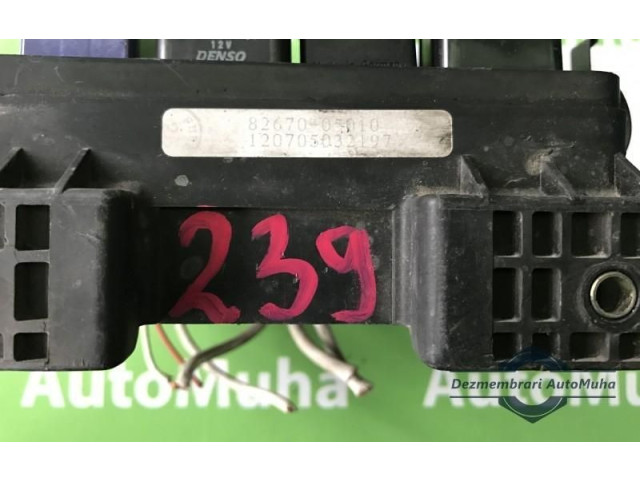   Pojistková skříňka 120705032197, 82670-05010   Toyota Carina T190 1993