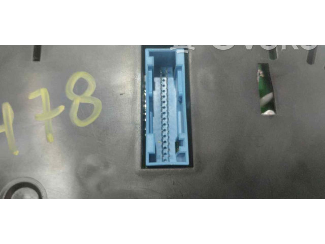 Панель приборов 1T0920875A Volkswagen Touran II