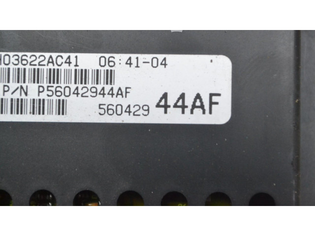 Блок предохранителей Jeep Grand Cherokee (WJ)