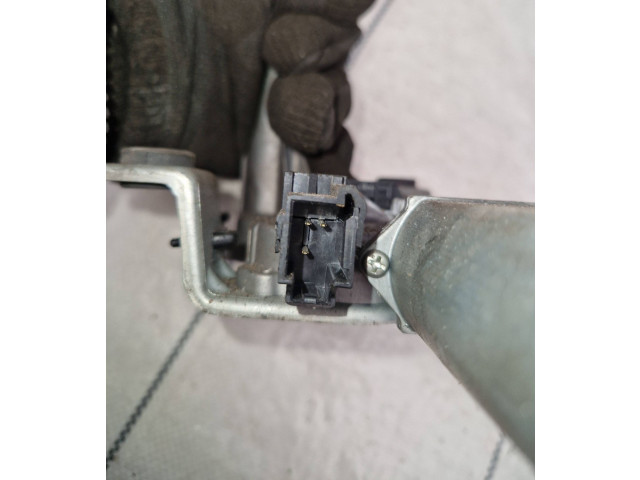 Моторчик заднего дворника Dlb500074    Land Rover Discovery 3 - LR3