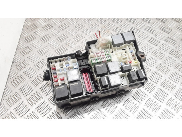 Блок предохранителей F1FT14K733CGA   Ford Focus    