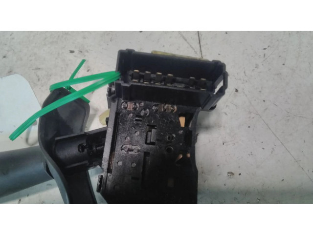 Ручка стеклоочистителей 6001548109 Dacia Logan I