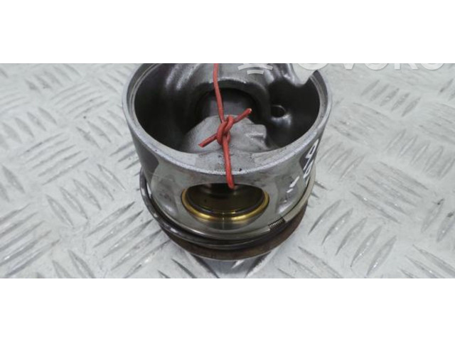  Поршень OM 651.930 A6510302517, 143110079911X  Mercedes-Benz CLA C117 X117 W117  