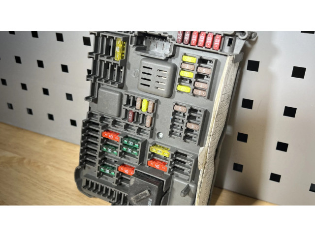 Блок предохранителей 518954021A, 6931687046114 BMW X5 E70