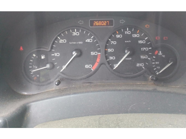 Přístrojová deska Citroen Berlingo 2002 9648836380