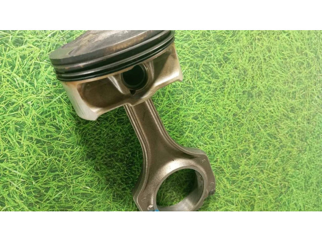 Píst 92L93, 7840920 BMW M5 pro benzínový motor 5.0 S85 B50AA