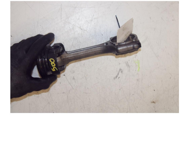 Поршень с шатуном 46346020 Fiat 500X