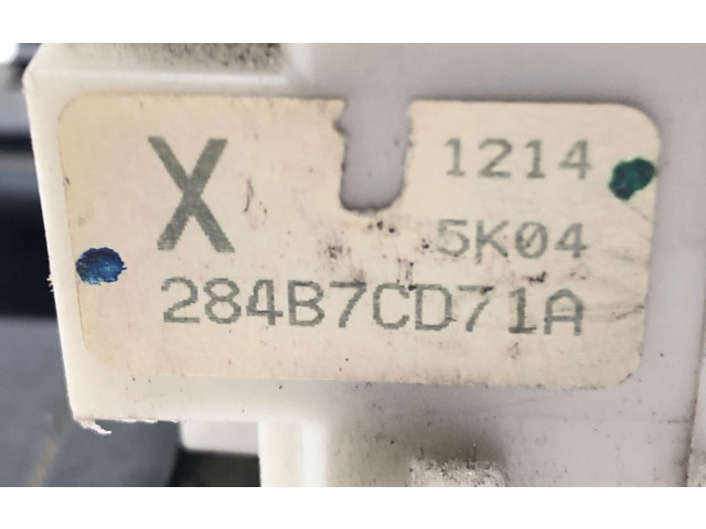 Pojistková skříňka 284B7CD71A Nissan Murano Z50 2003