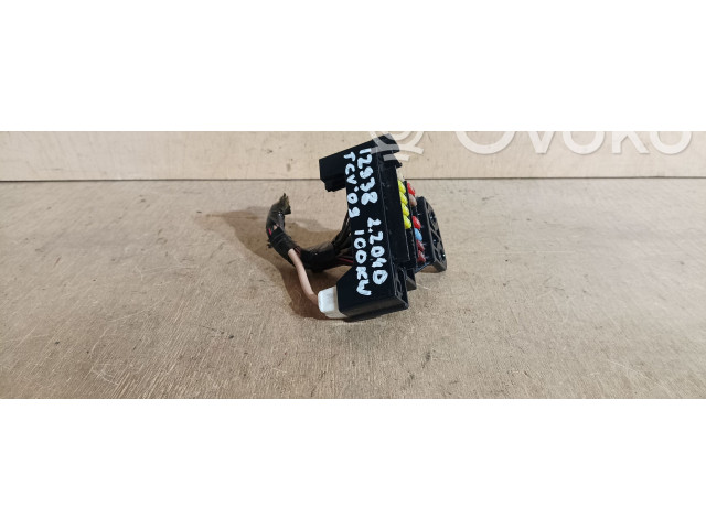 Блок предохранителей Toyota Corolla Verso AR10