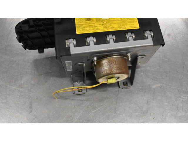 Подушка безопасности пассажира Mitsubishi L200