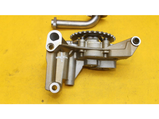 Масляный насос     Audi A3 S3 8P 