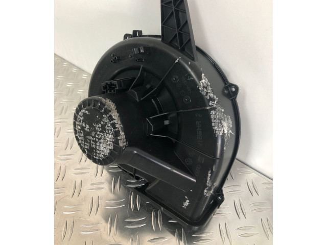 Вентилятор печки 6R1819015A Skoda Fabia Mk3 (NJ)