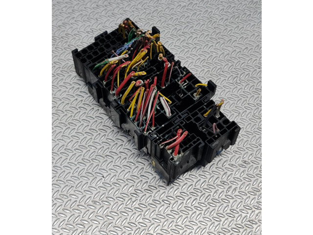 Блок предохранителей 18017641 Dacia Sandero