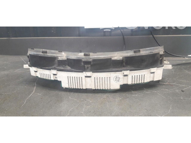 Панель приборов    Hyundai Coupe       