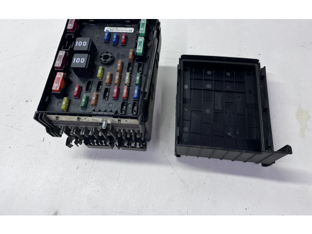   Pojistková skříňka 5N0937808   Volkswagen Tiguan 2013