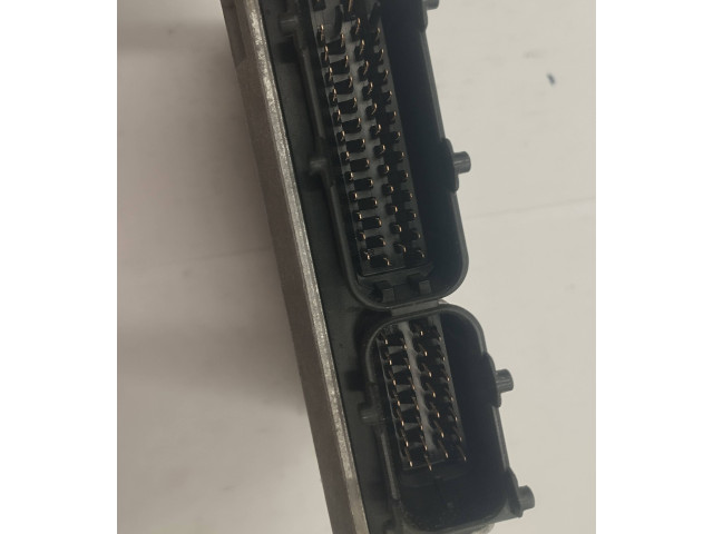 Блок управления двигателя 03E906023Q, 03E906023 Skoda Fabia Mk2 (5J)