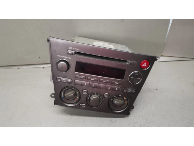 Радио/ проигрыватель CD/DVD / навигация