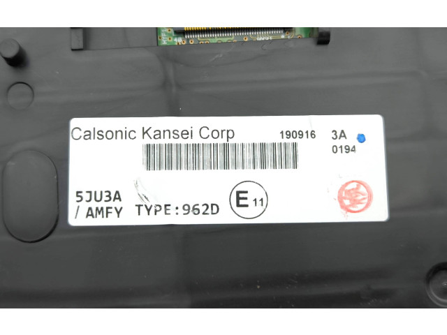 Přístrojová deska Nissan Navara D23 2021 5JU3A, 5TU3A