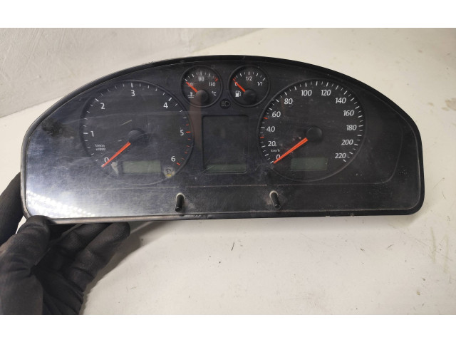 Přístrojová deska Volkswagen Transporter - Caravelle T5 2004 7H0920850S, 19080421799