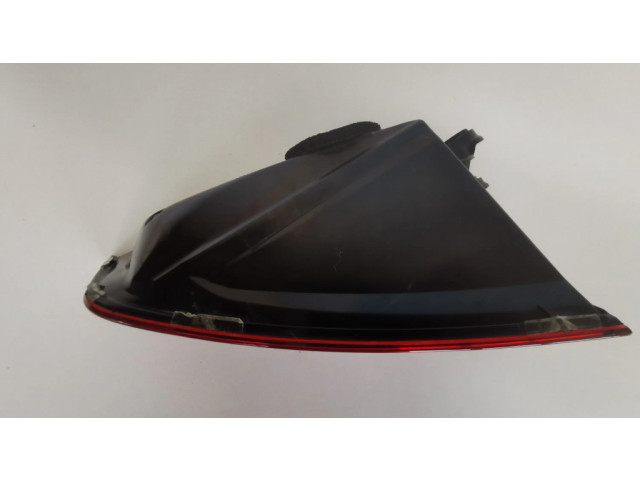 Задний фонарь левый сзади 4G8945095F Audi A7 S7 4G 2011-2017 года