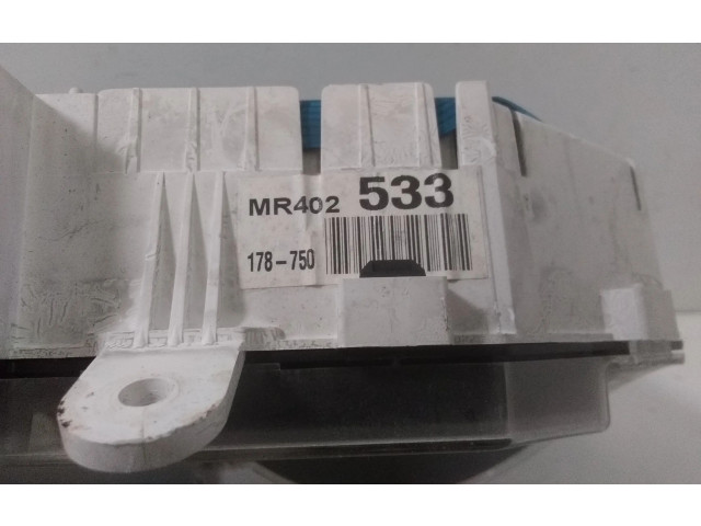 Панель приборов MR402533 Mitsubishi Montero