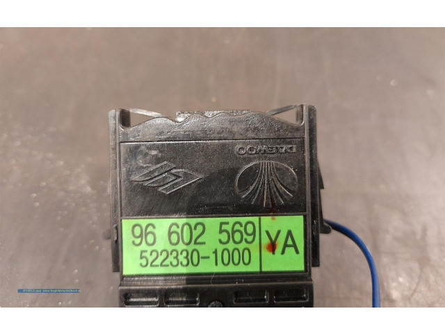 Ручка стеклоочистителей 96602569 Chevrolet Matiz