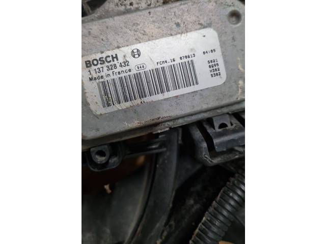 Вентилятор радиатора 30792924, 1137328434 Volvo V70