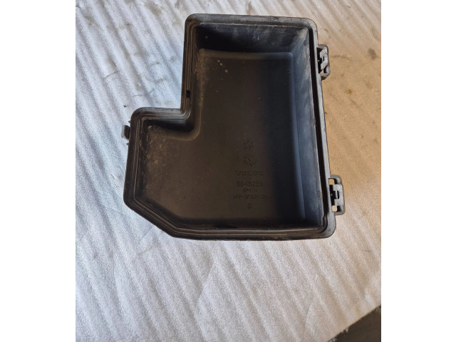 Блок предохранителей  8645259   Volvo V70    