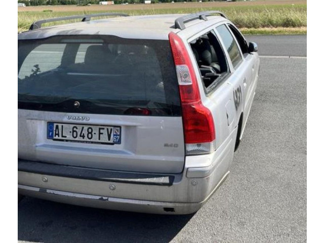 Моторчик дворников     Volvo V70