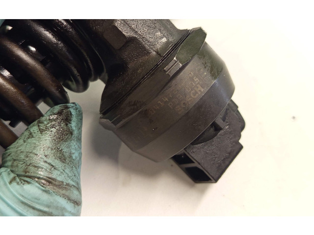 Форсунка 0414720038, 038130073AK Ford Galaxy