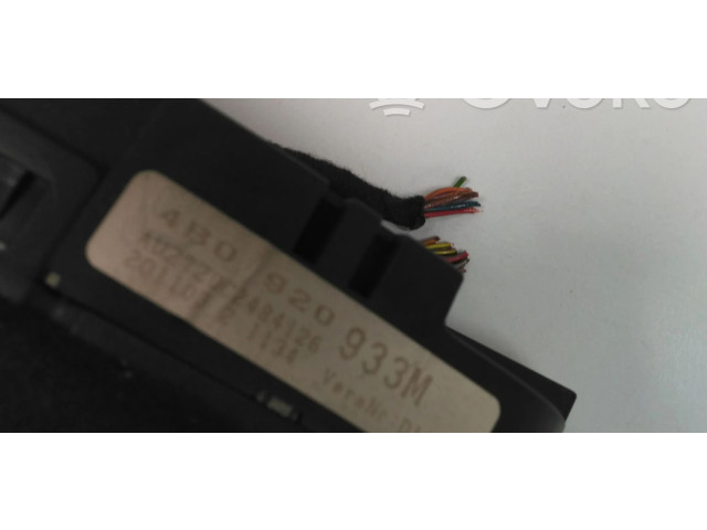 Панель приборов 4B0920933M   Audi A6 S6 C5 4B       