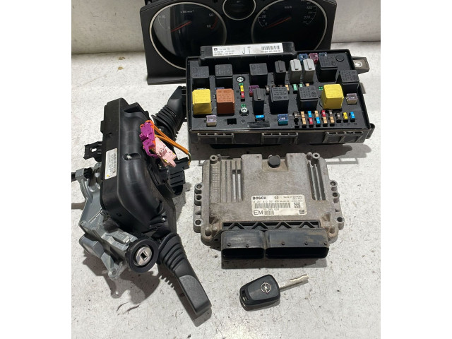 Řídící jednotka 0281013567, 0281013567 Opel Zafira B 2007