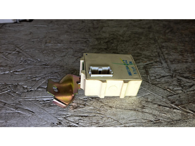 Блок управления 88013SA012   Subaru Forester SG