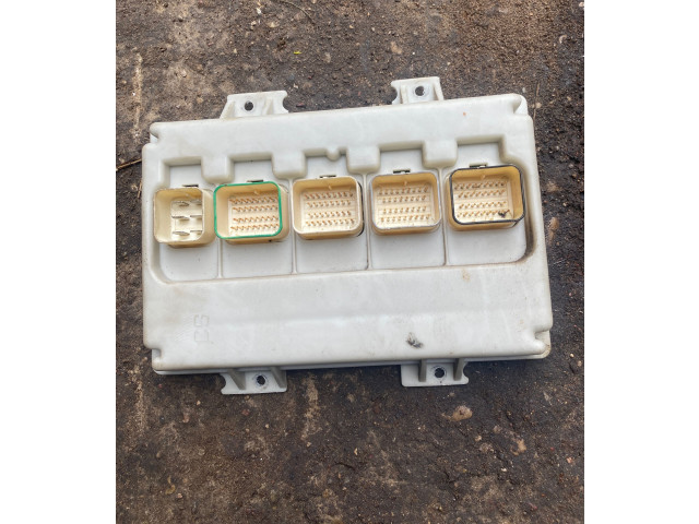 Pojistková skříňka Chrysler Pacifica 2005