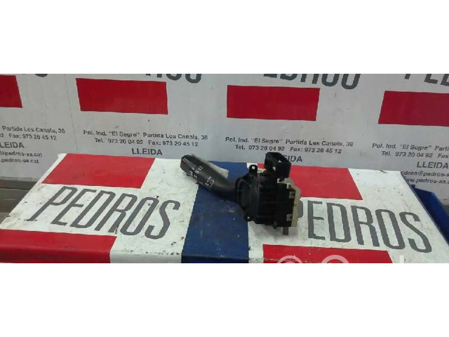 Ручка стеклоочистителей Mazda Premacy