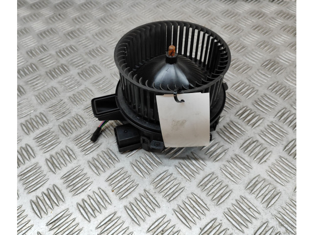 Вентилятор печки    4M1820021C, C24245109   Audi e-tron