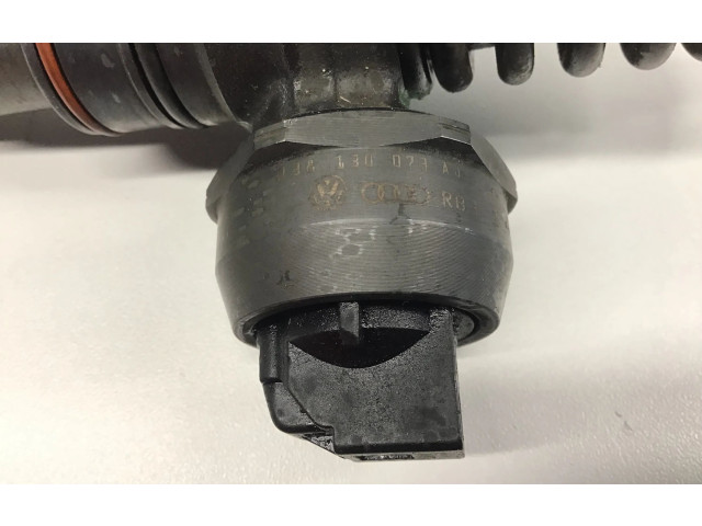 Форсунка 03G130073AJ Audi A3 S3 A3 Sportback 8P -