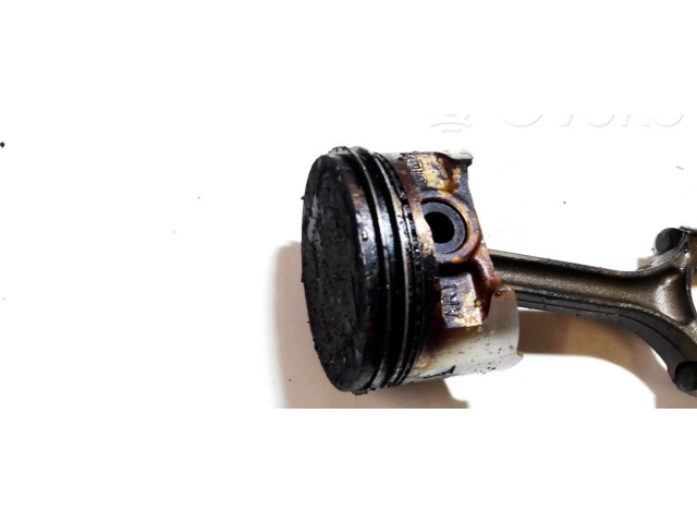 Поршень с шатуном Mitsubishi Colt для бензинового двигателя 1.8