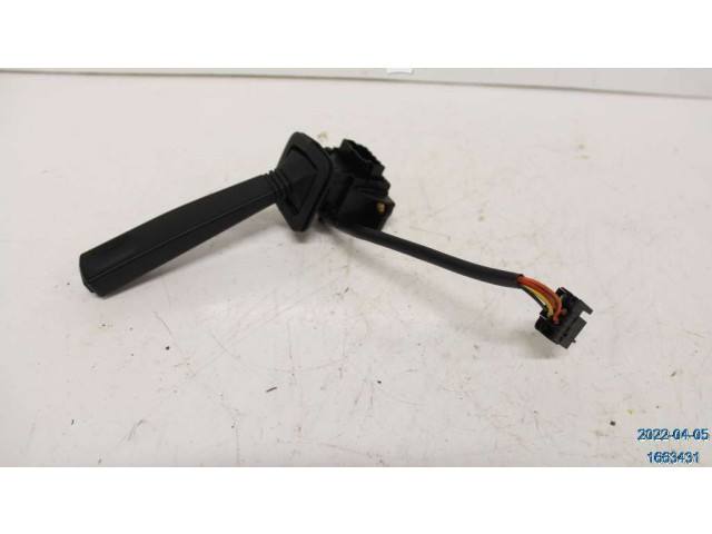 Ручка стеклоочистителей 9434003 Volvo 960