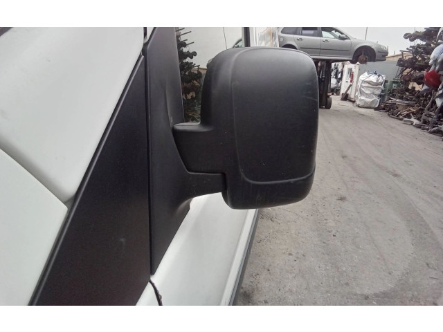 Зеркало электрическое Peugeot Expert 2007 - 2016 года