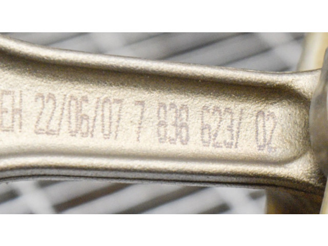 Píst 7838623, 7840918 BMW 5 E60 E61 pro benzínový motor 5.0 S85 B50 A